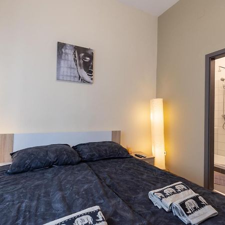 בודפשט Wiky'S Apartman With 3Bathrooms מראה חיצוני תמונה